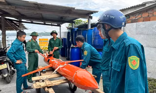 Ngư dân phát hiện vật thể lạ, nghi thiết bị bay không người lái