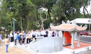 Khánh thành Minh bia thầy giáo Hán Nôm Nguyễn Đình Thảng