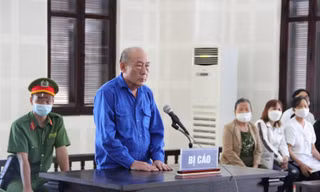 Trốn truy nã, vào chùa đi tu để 'sám hối'