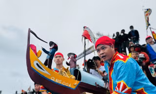 Thiêng liêng Lễ Khao lề thế lính Hoàng Sa