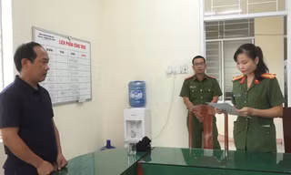 Tuồn hàng ra ngoài bán, một thủ kho bị khởi tố