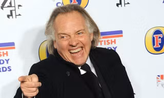 Danh hài Rik Mayall qua đời ở tuổi 56