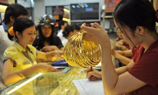 Giá vàng trong nước giảm nhẹ
