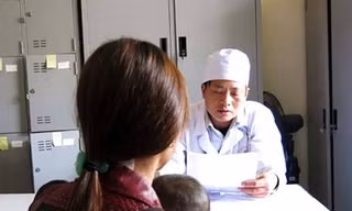  Tư vấn dự phòng lây truyền HIV từ mẹ sang con. Ảnh: Thùy Chi