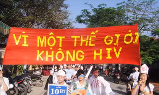  Hưởng ứng Tháng hành động Quốc gia phòng chống HIV/AIDS
