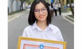 Nữ sinh nhỏ nhắn với ý chí lớn lao, chinh phục thành công hàng loạt thành tích bao người mơ ước