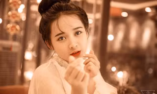 Cô mẫu ảnh sở hữu vẻ ngoài trong sáng, hồn nhiên khiến nhiều người không đoán được tuổi