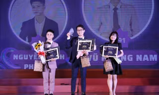 Tell me by your voice - Khởi đầu cho đam mê cầm mic của các bạn trẻ