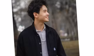 Với sức khoẻ và năng lượng tuổi trẻ hãy cống hiến nhiều điều hay điều đẹp để giúp ích cho xã hội