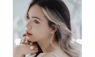 Nữ sinh Trường Kinh tế Quốc dân biết chơi đàn Violin và cưỡi ngựa