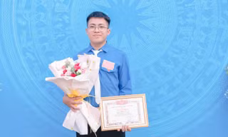 Nam Đảng viên trẻ Trường Đại học Thành Đông là cán bộ Đoàn giàu nhiệt huyết cống hiến sức trẻ cho cộng đồng 