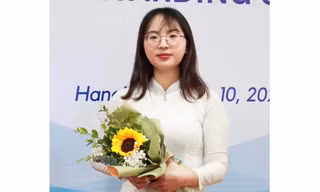Nữ sinh trường Nhân Văn gây ấn tượng với song bằng Xuất sắc cùng IELTS 7.5