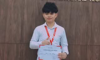 Nam sinh Ninh Bình vượt khó giành học bổng: Cố gắng hết sức thay vì đổ lỗi cho hoàn cảnh 