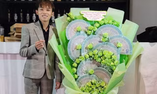 Hồ Văn Cường được fan tặng 120 triệu đồng