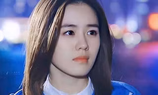 Nhan sắc cực phẩm của Son Ye Jin 'Hạ cánh nơi anh' 21 năm trước