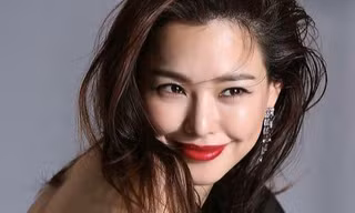'Hoa hậu đẹp nhất Hàn Quốc' Honey Lee kết hôn ở tuổi 39