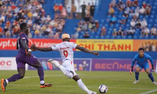 Hải Phòng mất thắng trên sân Bình Dương với quả penalty nhạy cảm