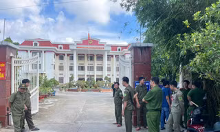 'Thầy ông nội' Lê Tùng Vân bị tuyên án 3 năm tù về tội 'Loạn luân'