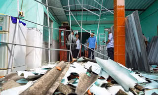 Người dân Long An trải qua một đêm kinh hoàng vì lốc xoáy