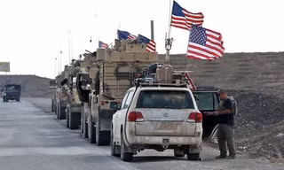 Sau sự sụp đổ của chính quyền Afghanistan, Đại sứ Mỹ ở Iraq khẳng định Washington sẽ ở lại Iraq trong chặng đường dài. (Ảnh: aa)