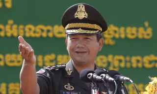 Ông Hun Manet, con trai cả của Thủ tướng Campuchia Hun Sen. (Ảnh: AP)