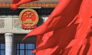 Trước Đại lễ đường nhân dân Trung Quốc ở Bắc Kinh. (Ảnh: Reuters)