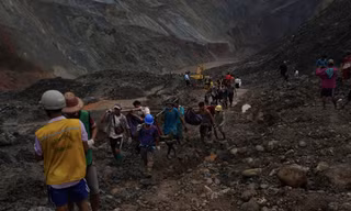 Một khu mỏ khai thác ngọc bích của Myanmar. (Ảnh: AP)