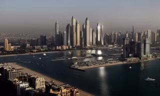 Dubai có nhiều chính sách hấp dẫn để thu hút những người nước ngoài giàu có. (Ảnh: AP)