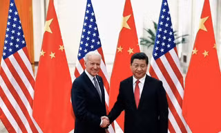 Ông Biden và ông Tập trong dịp gặp năm 2013. (Ảnh: Reuters)
