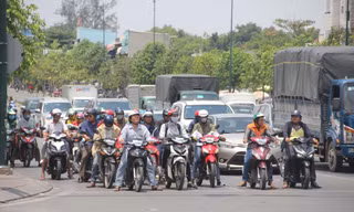 TPHCM nắng gắt, cảnh báo nguy cơ cháy nổ và sốc nhiệt 