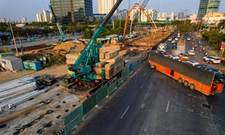 Sở GTVT TPHCM: Khẩn trương khắc phục tình trạng mất an toàn ở đường huyết mạch phía Nam