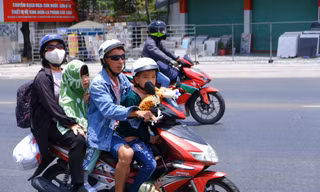 TPHCM nắng nóng 35 độ C, chỉ số tia cực tím ở ngưỡng gây hại cao