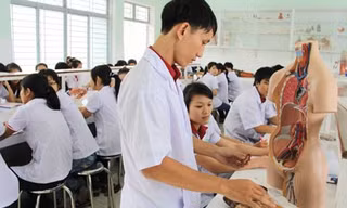 Đổi mới đào tạo y khoa: 6 năm đầu học chương trình như nhau