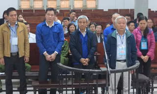 Các bị cáo tại tòa