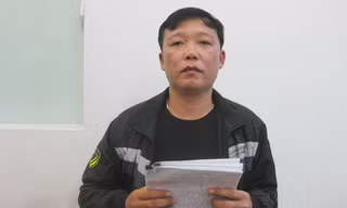 Lạ lùng vụ bắt người, giữ hàng