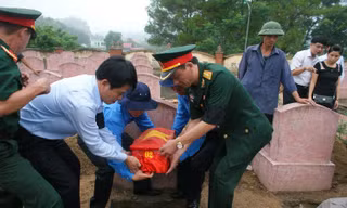 An táng hài cốt 16 liệt sĩ