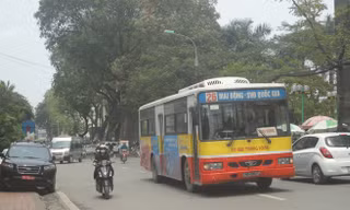 Chiều xuôi lấn làn chiều ngược