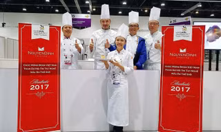 Vũ Hoàng Trinh tại Kỳ thi tay nghề thế giới lần thứ 44 ở thủ đô Abu Dhabi (Các tiểu vương quốc Ả Rập thống nhất). Ảnh: Bình Minh.