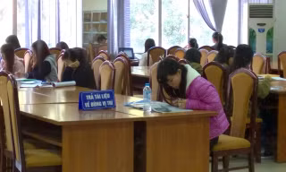 Theo PGS.TS Phùng Trung Tập, thư viện là kho kiến thức khổng lồ nên sinh viên có thể tham khảo tại đây, tránh tình trạng đi ra ngoài cóp nhặt thông tin từ những nguồn khác.