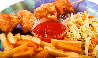Ăn nhiều đồ ăn nhanh dễ bị vô sinh