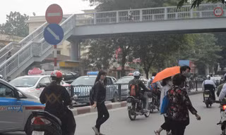 Bỏ qua cầu bộ hành