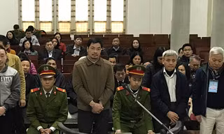 Các bị cáo tại tòa.