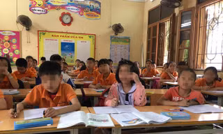Học sinh lớp 3A5 trong giờ học chiều ngày 5/4. Ảnh: Nguyễn Hà.