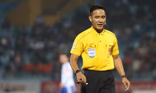 Trọng tài Pummarin Khamruen