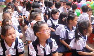 Trẻ em Việt Nam chịu áp lực hơn mọi người lớn