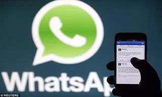 WhatsApp là ứng dụng nhắn tin đa nền tảng (iPhone, BlackBerry, Android, Windows Phone, Nokia) cho phép người dùng nhắn tin miễn phí.