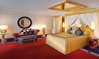 Du khách Nga vung tiền nhiều nhất ở Dubai