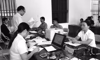 Vốn tín dụng giúp người dân Thái Nguyên trồng cây ăn quả, vươn lên thoát nghèo.