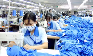 Sửa tính lương hưu với lao động nữ, phải đợi Quốc hội