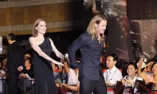 Jolie - Pitt quấn quýt không rời nửa bước